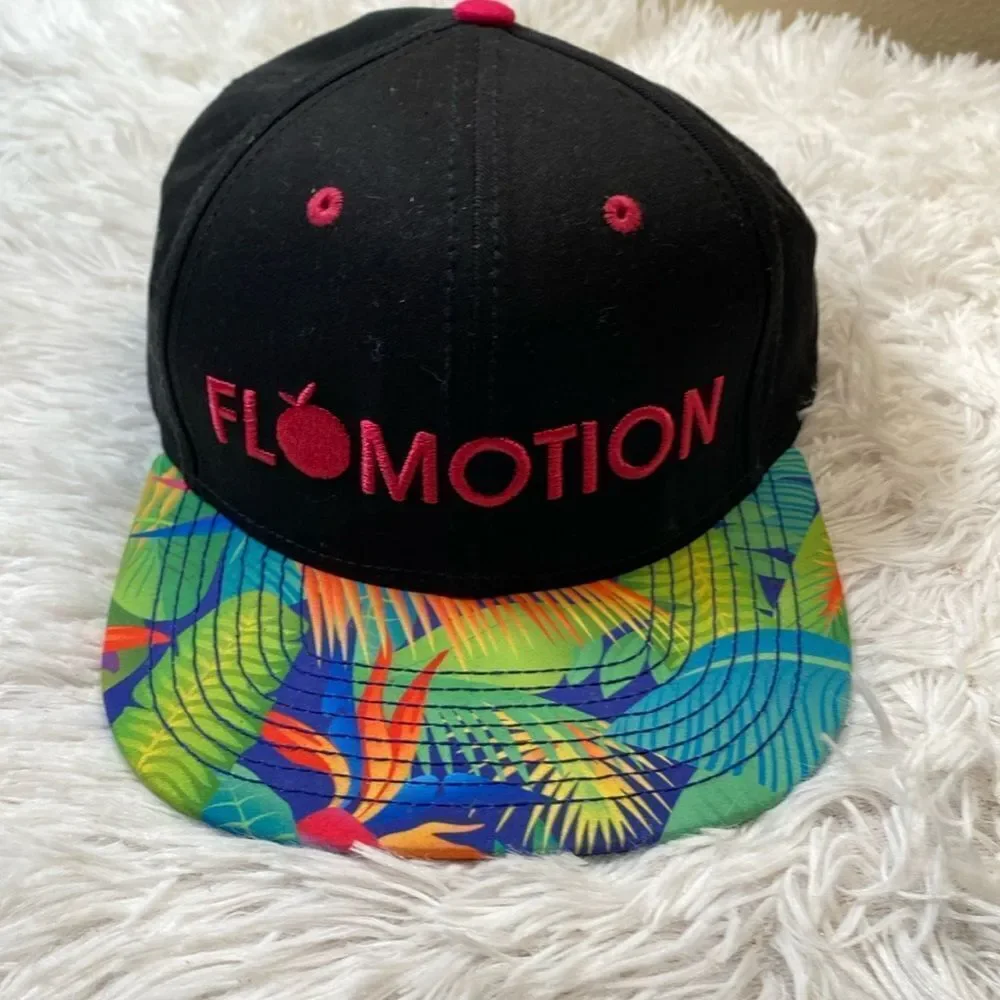 FLOMOTION Adjustable Hat - Picture 4 of 8